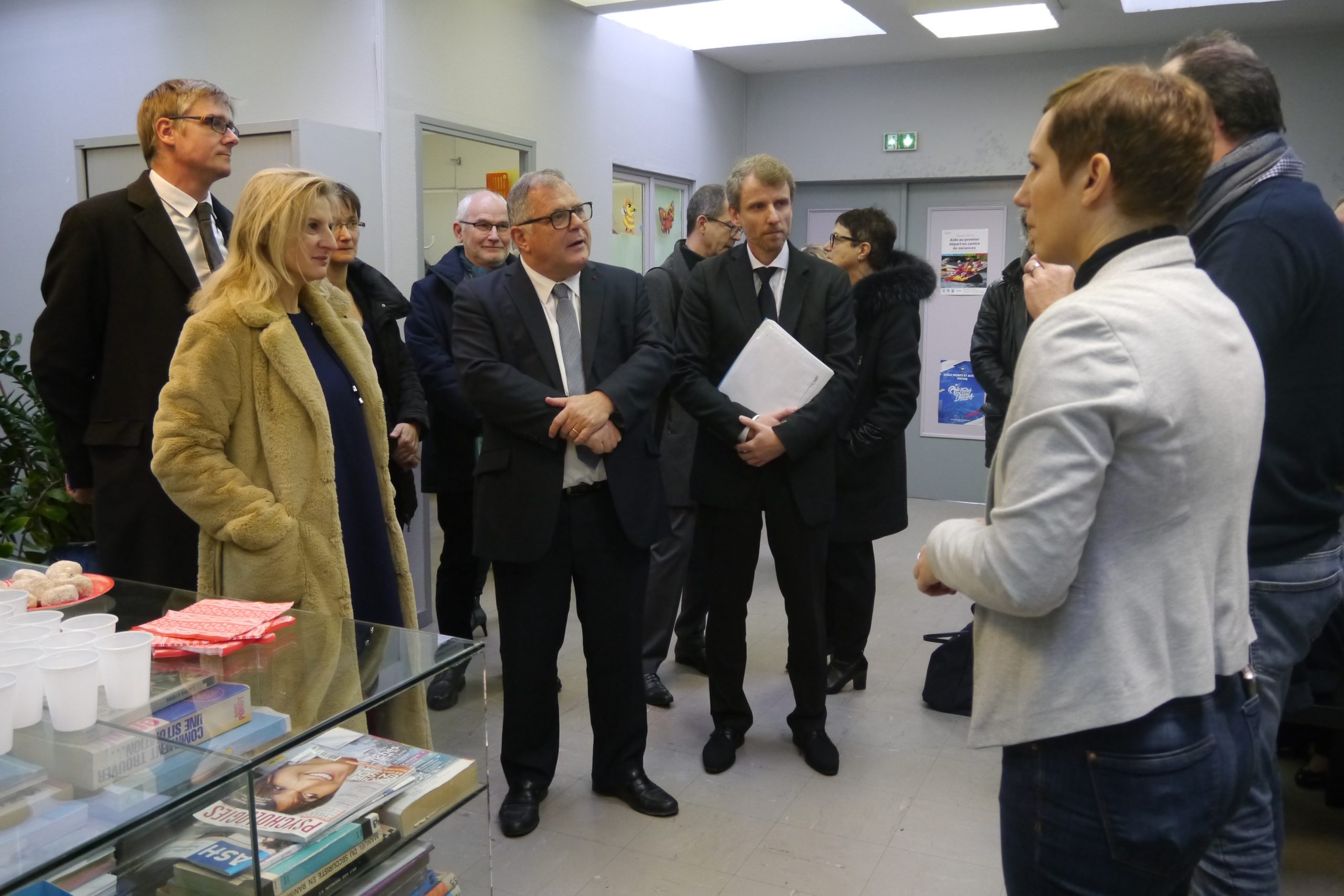 Jean-Marie Marx, Haut-Commissaire aux compétences et à l’inclusion par l’emploi, en visite au centre social