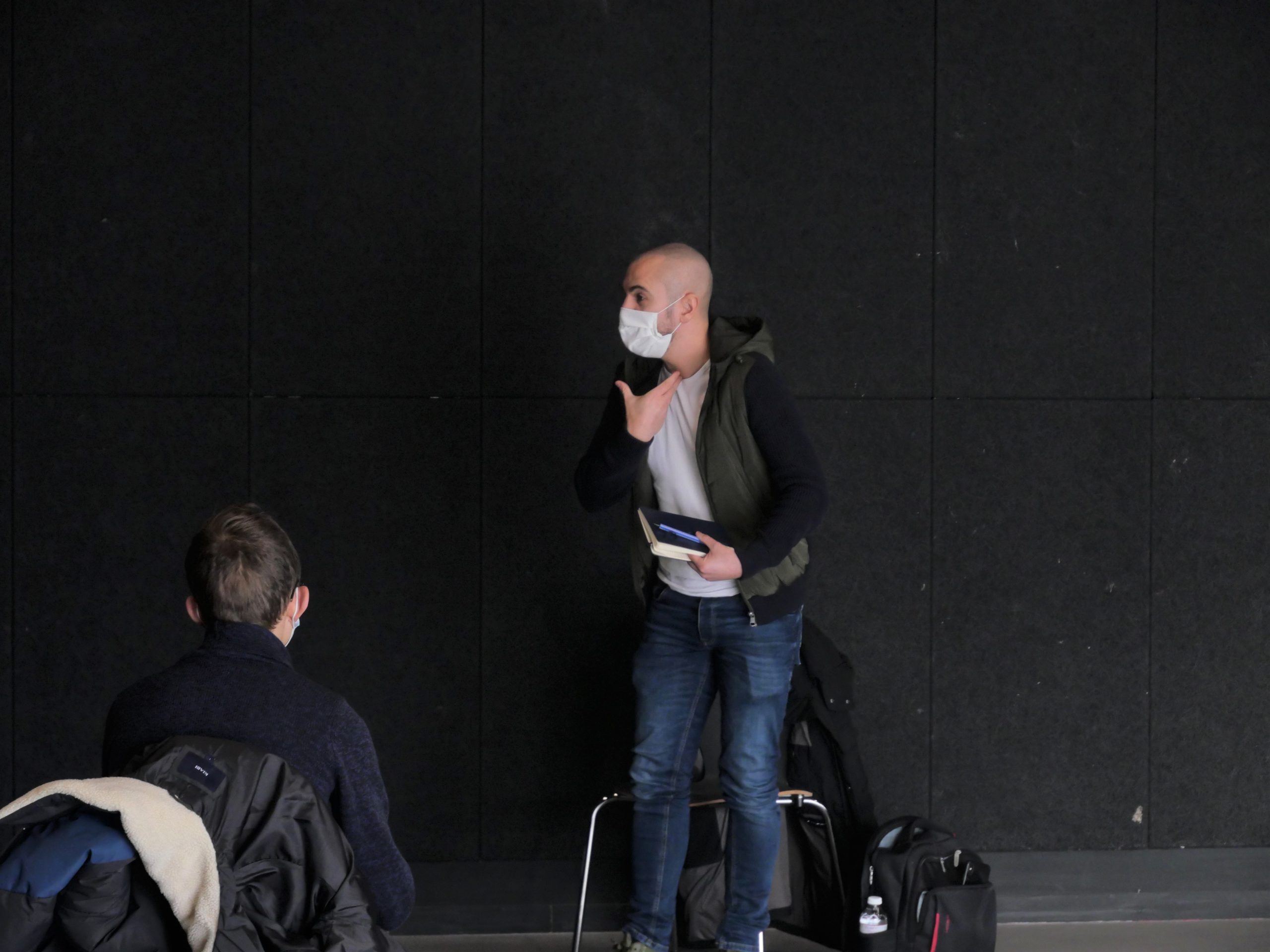 L’Agora propose des cours de stand-up pour les ados