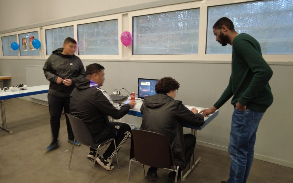 Debriefing des équipes avant le début du tournoi