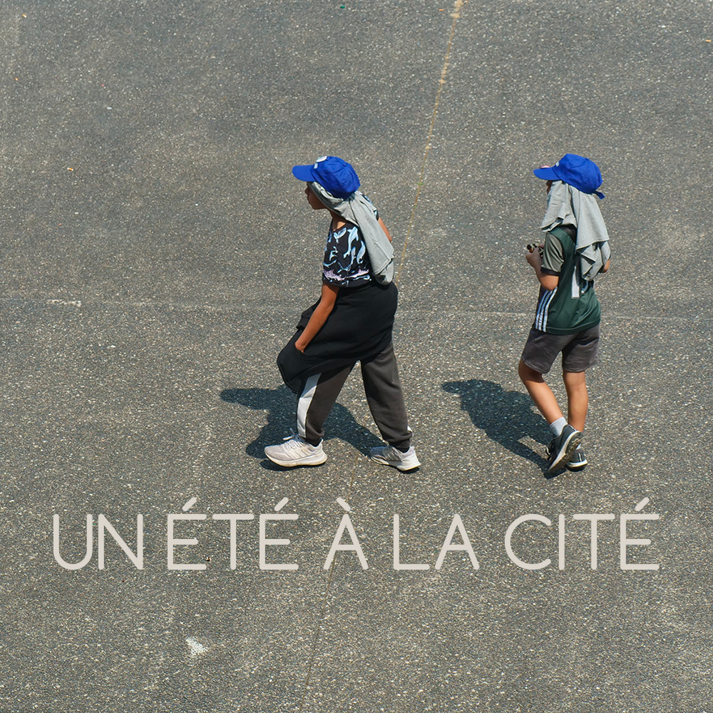 Un été à la cité, podcast pour le concours ARTE Radio 2023 | Photo et graphisme BORNYBUZZ / Aurélien ZANN